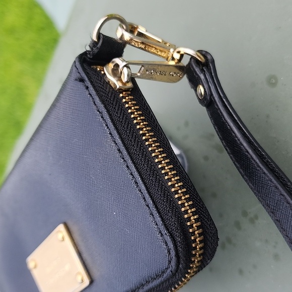 Michael Kors black Leather Wristlet Wallet - Picture 8 of 14